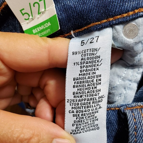 Regeneration High Rise Bermuda Short Womens Juniors 5/27 Blue Distressed NWT - Picture 9 of 9